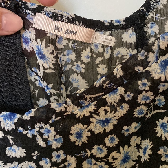 Francesca’s Floral Dress - Picture 2 of 2